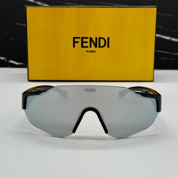 NEW FE40088U-Y 01C FENDI WRAP BLACK SILVER UNISEX FENDI SUNGLASSES - Picture 1 of 12